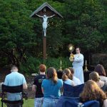 Group sets goal of eucharistic adoration in 1,000 parishes on Election Day