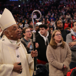 DC archdiocese sues over Christmas Mass restrictions